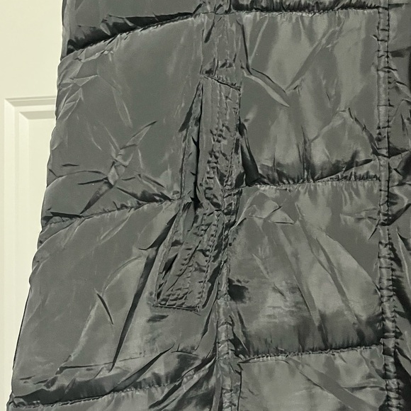 Ladies Long Black Puffy Vest - Picture 8 of 9